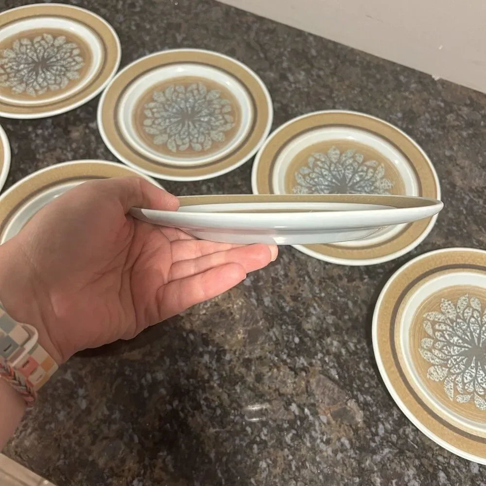 Lot of 7 Vintage Franciscan USA NUT TREE Salad Plates 8 1/2